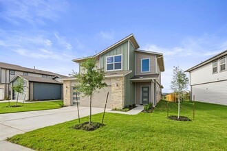 7911 Linda Michelle Ln in Austin, TX - Building Photo - Building Photo