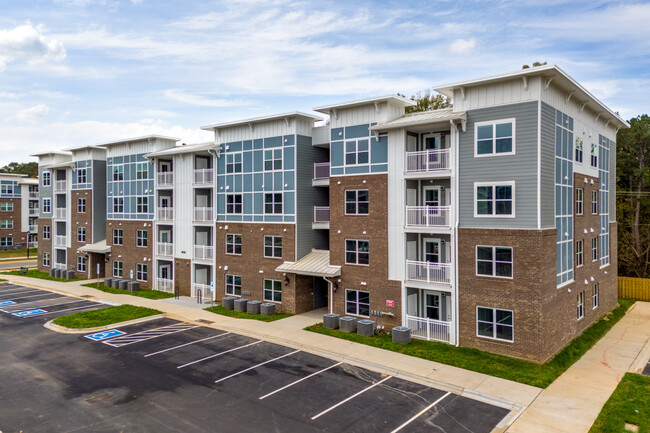 Albemarle Landing in Charlotte, NC - Building Photo - Building Photo