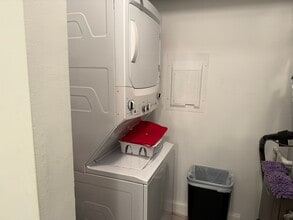 2003 The Woods II, Unit 2003 in Cherry Hill, NJ - Foto de edificio - Building Photo