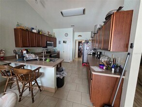 8473 Bay Dr in Spring Hill, FL - Building Photo - Building Photo
