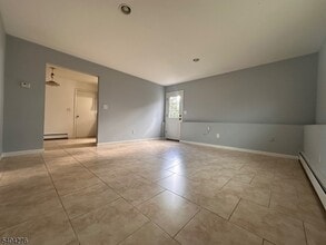 14 Orchard St in Clifton, NJ - Building Photo - Building Photo