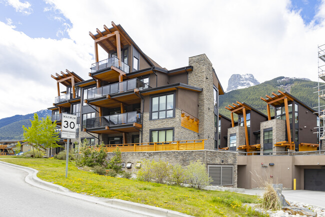 101 Stewart Creek Rise in Canmore, AB - Building Photo - Building Photo