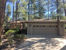 1095 Timber Point Cir in Prescott, AZ - Building Photo