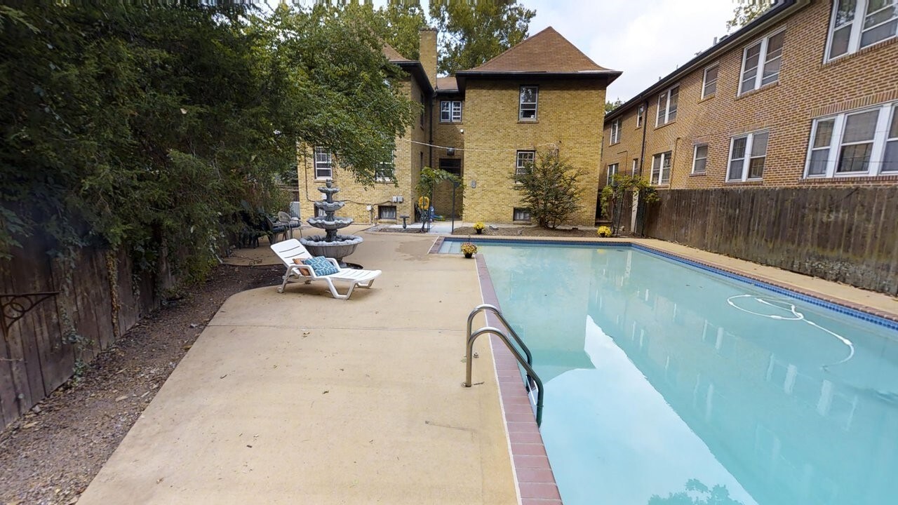 7238 Pershing Prestigous 2 Family in U. City in University City, MO - Building Photo