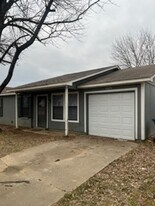 6825 Independence St in Fort Smith, AR - Building Photo