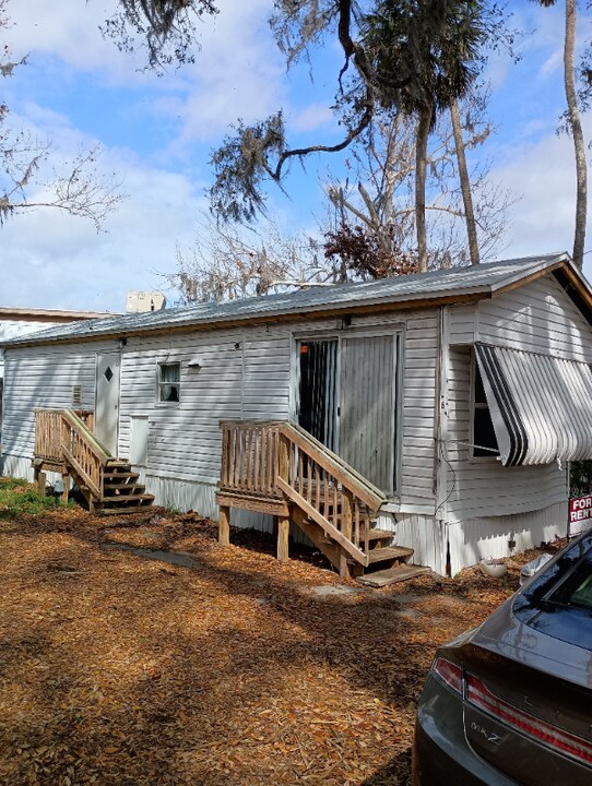 1017 June Terrace in Daytona Beach, FL - Building Photo