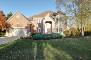 26025 Whispering Woods Cir in Plainfield, IL - Building Photo