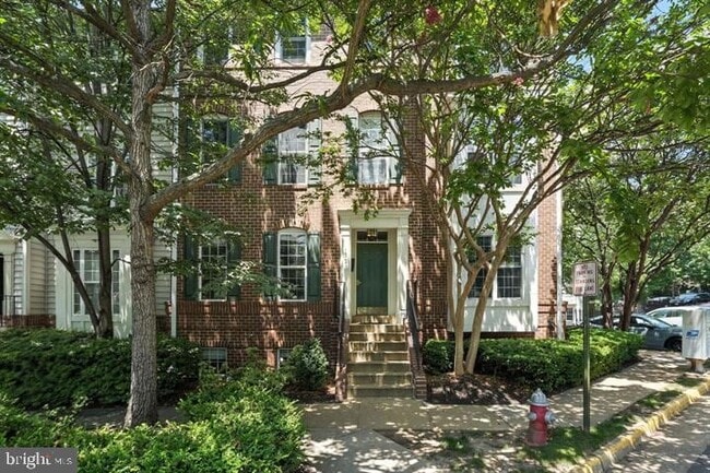 1547 Northern Neck Dr, Unit 201 in Vienna, VA - Building Photo - Building Photo