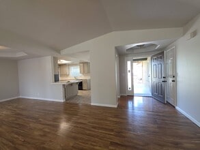 3179 Sunglow Dr in Redding, CA - Building Photo - Building Photo