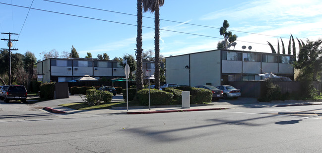 722-726 San Pascual Ave in Los Angeles, CA - Foto de edificio - Building Photo