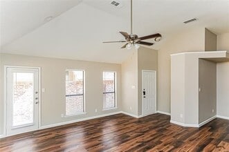 108 Norwood Ln in Lancaster, TX - Building Photo - Building Photo