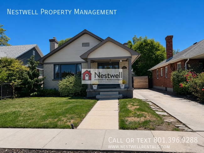 1062 E Roosevelt Ave