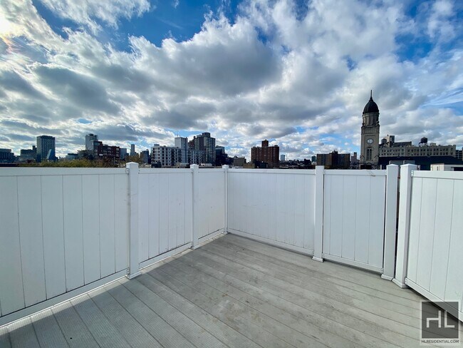 199 E 3rd St in New York, NY - Building Photo - Building Photo