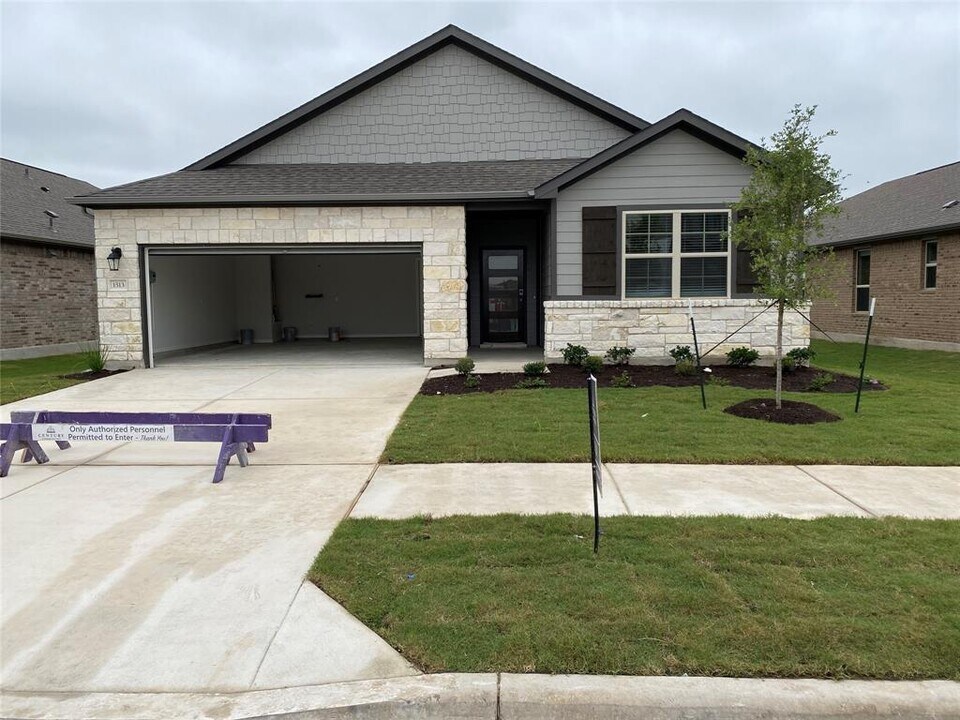 1513 Whippletree Trl in Georgetown, TX - Building Photo