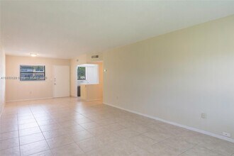 2825 NE 201st Ter, Unit M226 in Aventura, FL - Building Photo - Building Photo