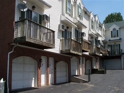 1424 Thomaston Ave, Unit #6 in Waterbury, CT - Building Photo - Building Photo