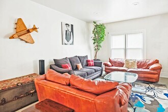 275 Melbourne St in Detroit, MI - Building Photo - Building Photo