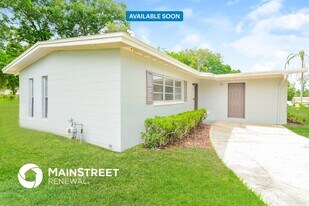 6114 Oakcrest Cir in Orlando, FL - Building Photo