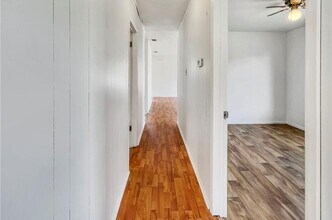 5433 Bowie St in Corpus Christi, TX - Building Photo - Building Photo