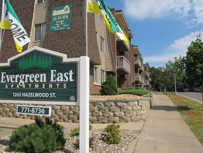 Evergreen East Apartments in St. Paul, MN - Building Photo - Building Photo