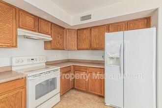 8528 S 49th Ln in Phoenix, AZ - Building Photo - Building Photo