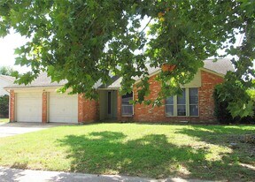18831 Droitwich Dr in Humble, TX - Building Photo