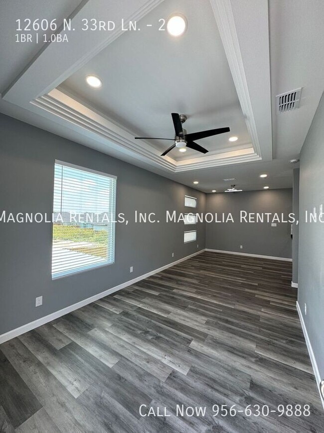 12606 N 33rd Ln, Unit 2 in Edinburg, TX - Foto de edificio - Building Photo
