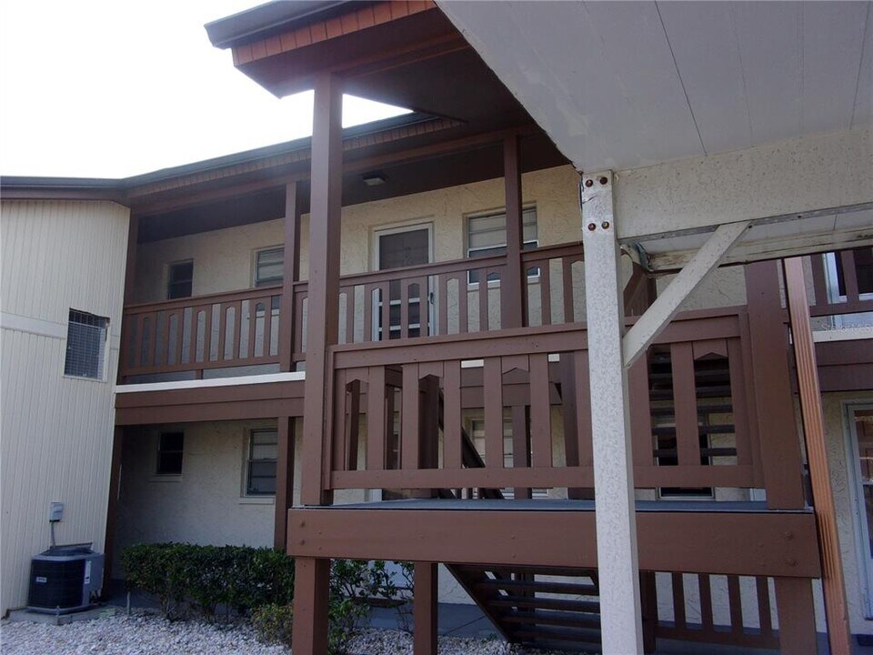 5154 Turquoise Ln in New Port Richey, FL - Building Photo