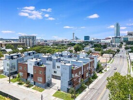 1505 S Akard St in Dallas, TX - Building Photo