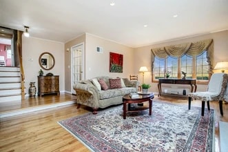 4 York St in White Plains, NY - Building Photo - Building Photo