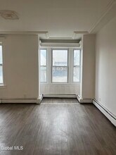 9 St Joseph's Terrace in Albany, NY - Building Photo - Building Photo