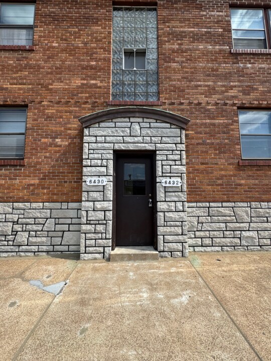 6430 Hampton Ave in St. Louis, MO - Building Photo