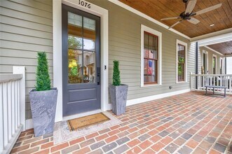 1076 Green St in Roswell, GA - Building Photo - Building Photo