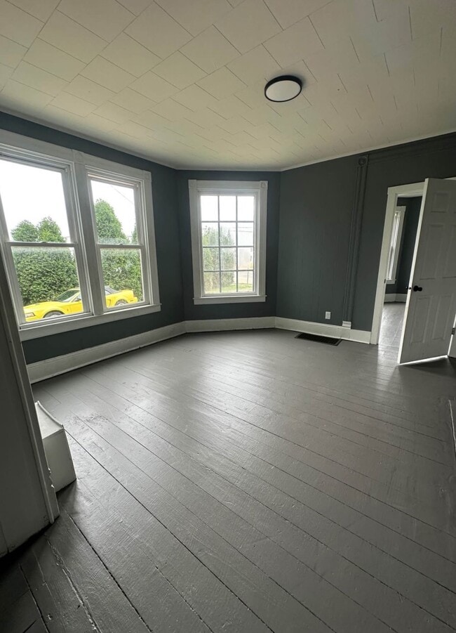 property at 503 Hall St