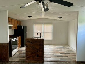 8972 Morgantown Rd in Auburn, KY - Building Photo - Building Photo