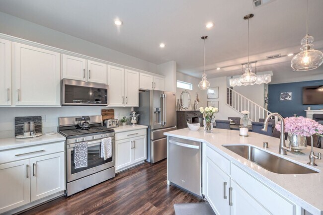 10643 Sariah Skye Ave in Las Vegas, NV - Building Photo - Building Photo