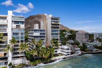 3019 Kalakaua Ave in Honolulu, HI - Building Photo - Building Photo