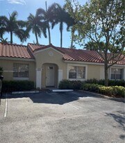 1599 Springside Dr in Weston, FL - Building Photo