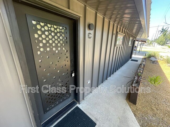 property at 711 N Douglas Ave