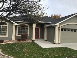 827 Canyon Park Ave in Twin Falls, ID - Building Photo - Building Photo