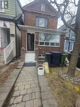 251 Silverthorn Ave in Toronto, ON - Building Photo - Building Photo