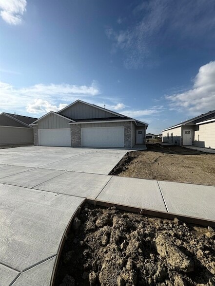 12948 E Blake St in Wichita, KS - Building Photo - Building Photo