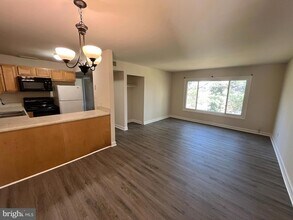 105 Berry St, Unit 5 in Orange, VA - Building Photo - Building Photo