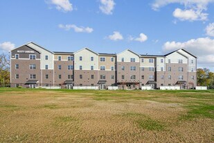 Alley Landing in Des Moines, IA - Building Photo