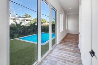 2004 SW 15th Ave in Fort Lauderdale, FL - Building Photo - Building Photo