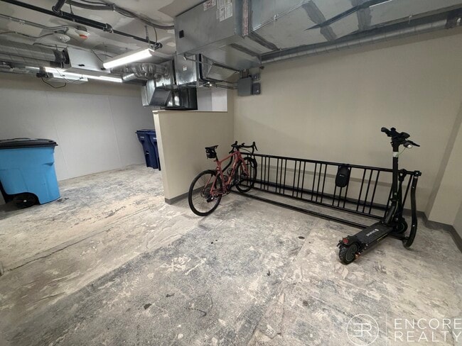 1200 Massachusetts Ave in Cambridge, MA - Foto de edificio - Building Photo