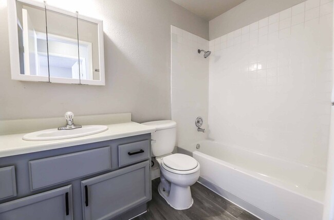 property at 419 N 15th St