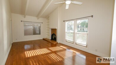 3286 Loma Riviera Dr in San Diego, CA - Building Photo - Building Photo