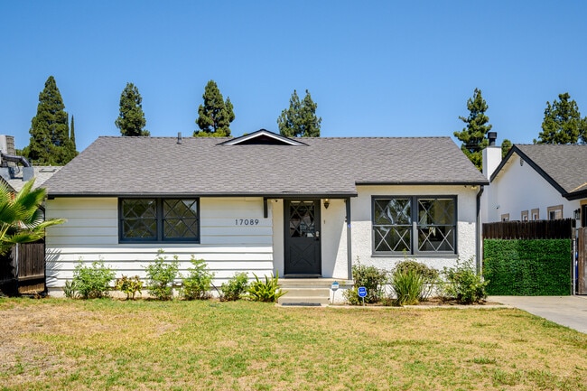 property at 17089 Kingsbury St
