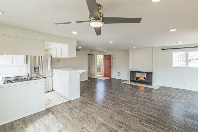 851 Cypress Ave, Unit B in Hermosa Beach, CA - Building Photo - Building Photo
